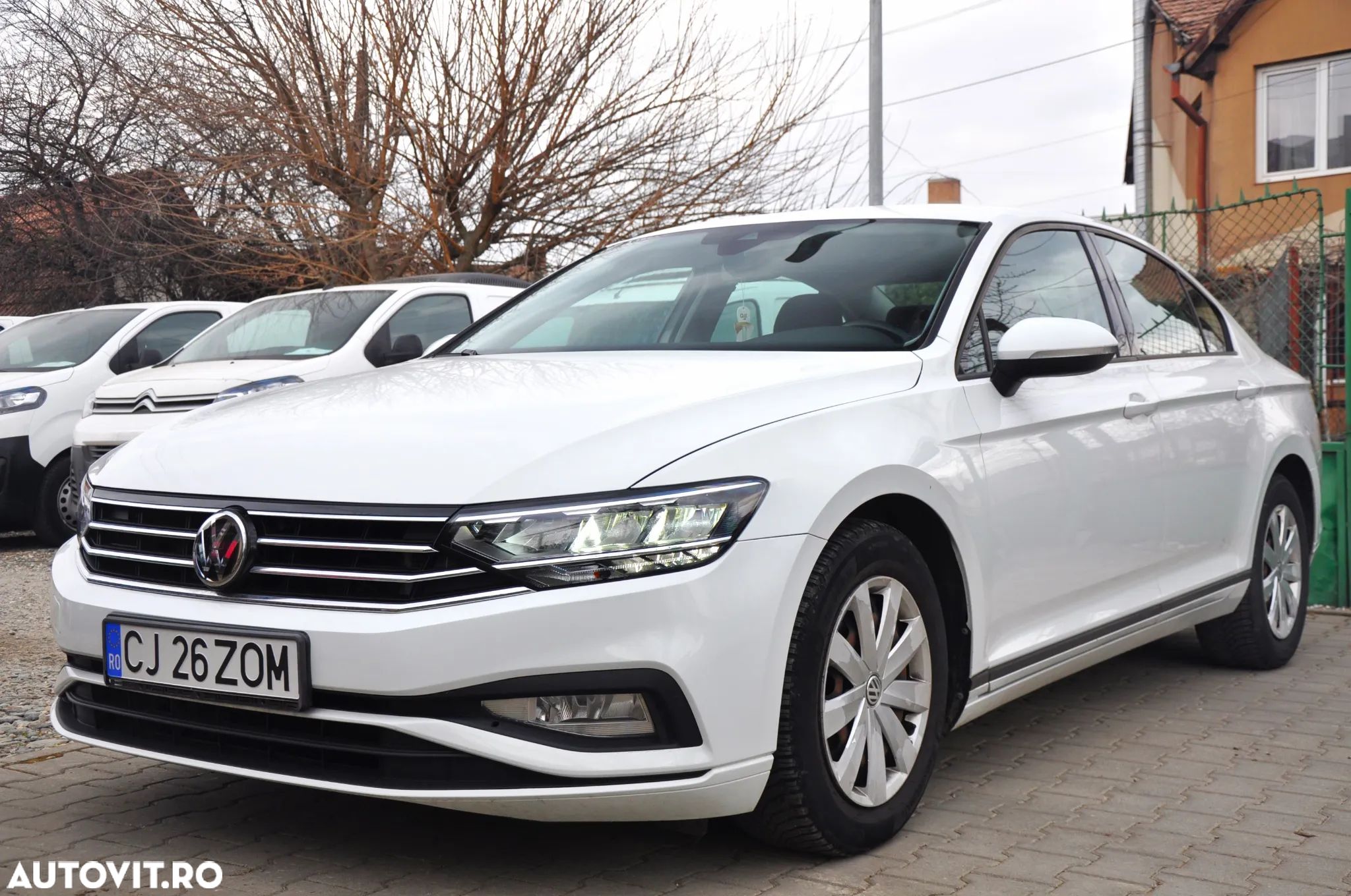 Volkswagen Passat Variant 2.0 TDI DSG Trendline - 1