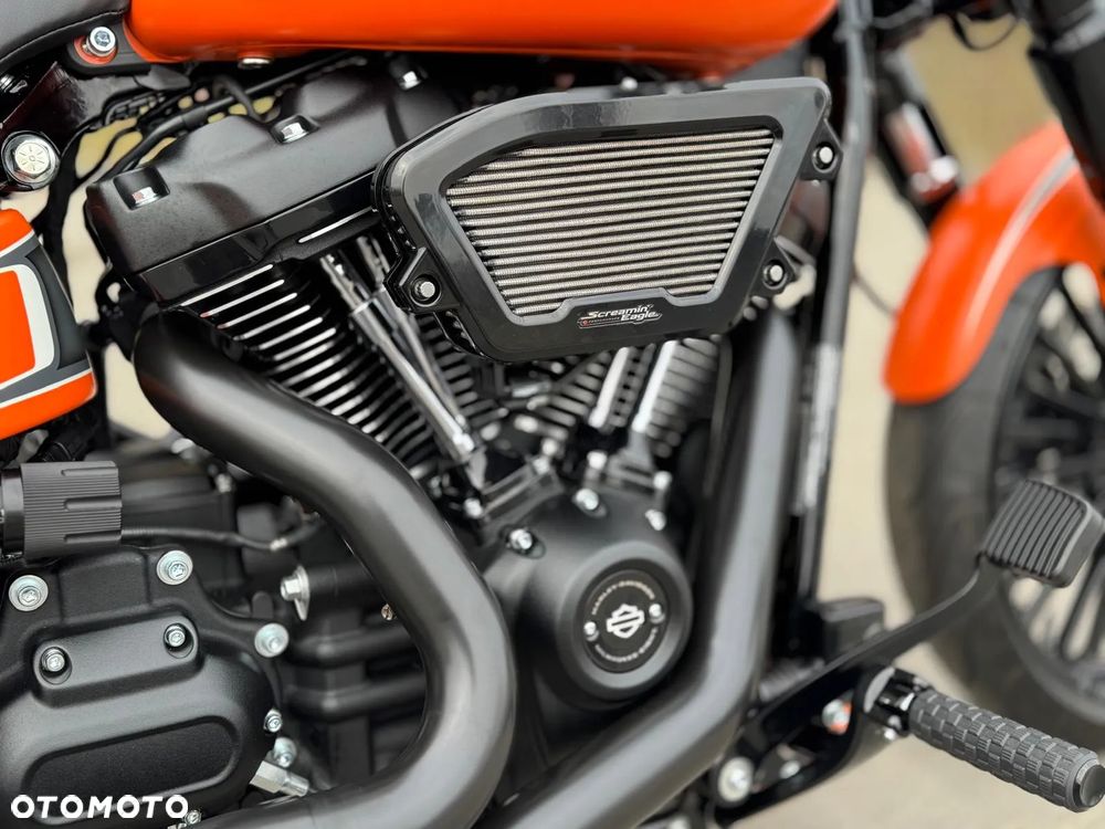 Harley-Davidson Softail Breakout - 16