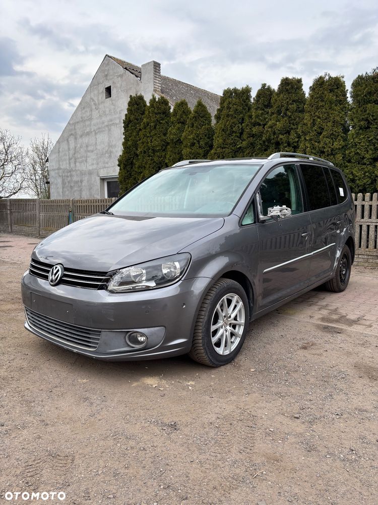 Volkswagen Touran - 1