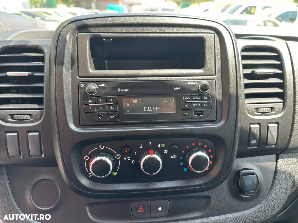 Renault Trafic 2.0 Blue dCi 120 Combi L1H1 8+1 locuri Authentique - 20