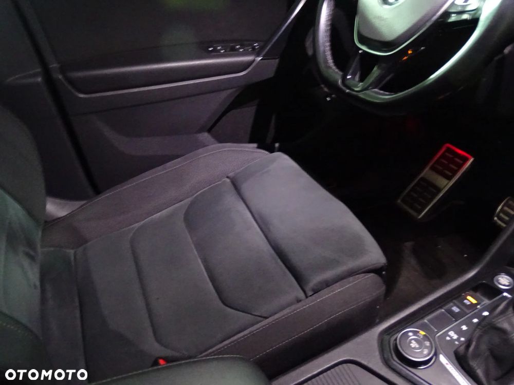 Volkswagen Tiguan - 30