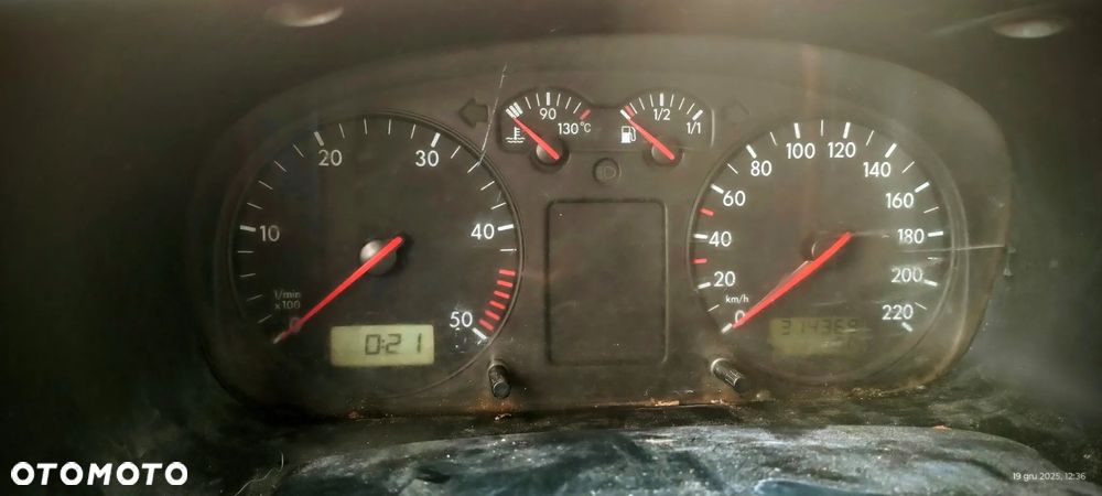 Volkswagen Transporter - 4