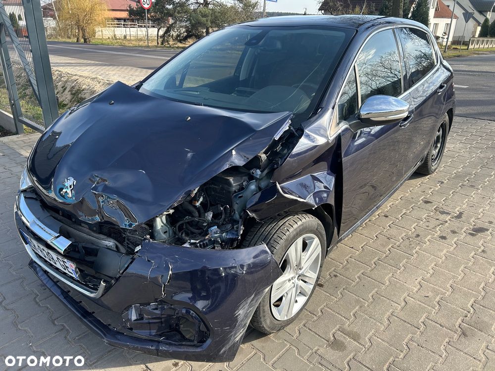 Peugeot 208 1.6 BlueHDi Active - 11