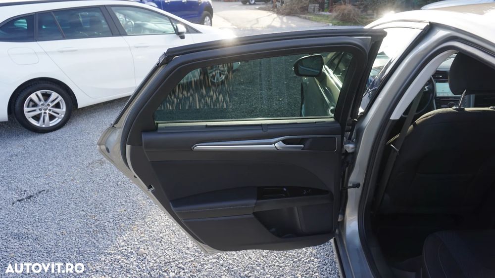 Ford Mondeo 2.0 TDCi ECOnetic Start-Stopp Business Edition - 8