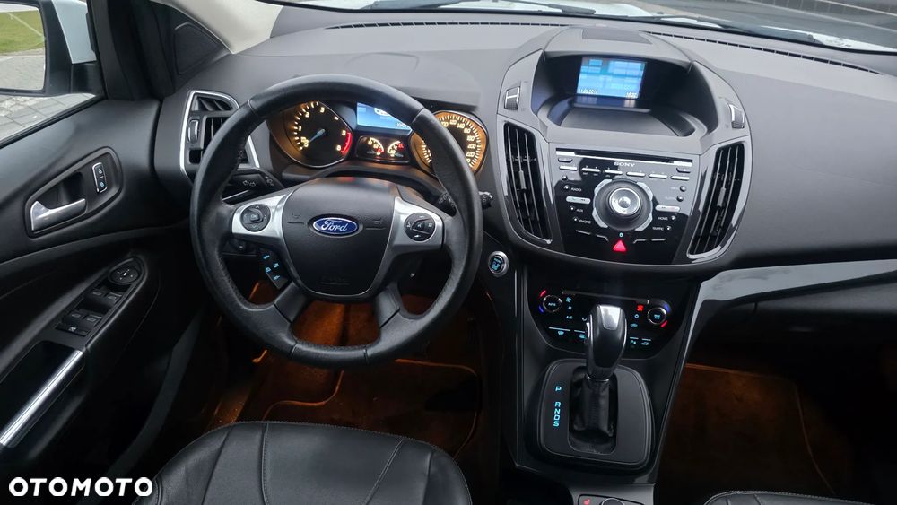 Ford Kuga 2.0 TDCi 4x4 Titanium - 17