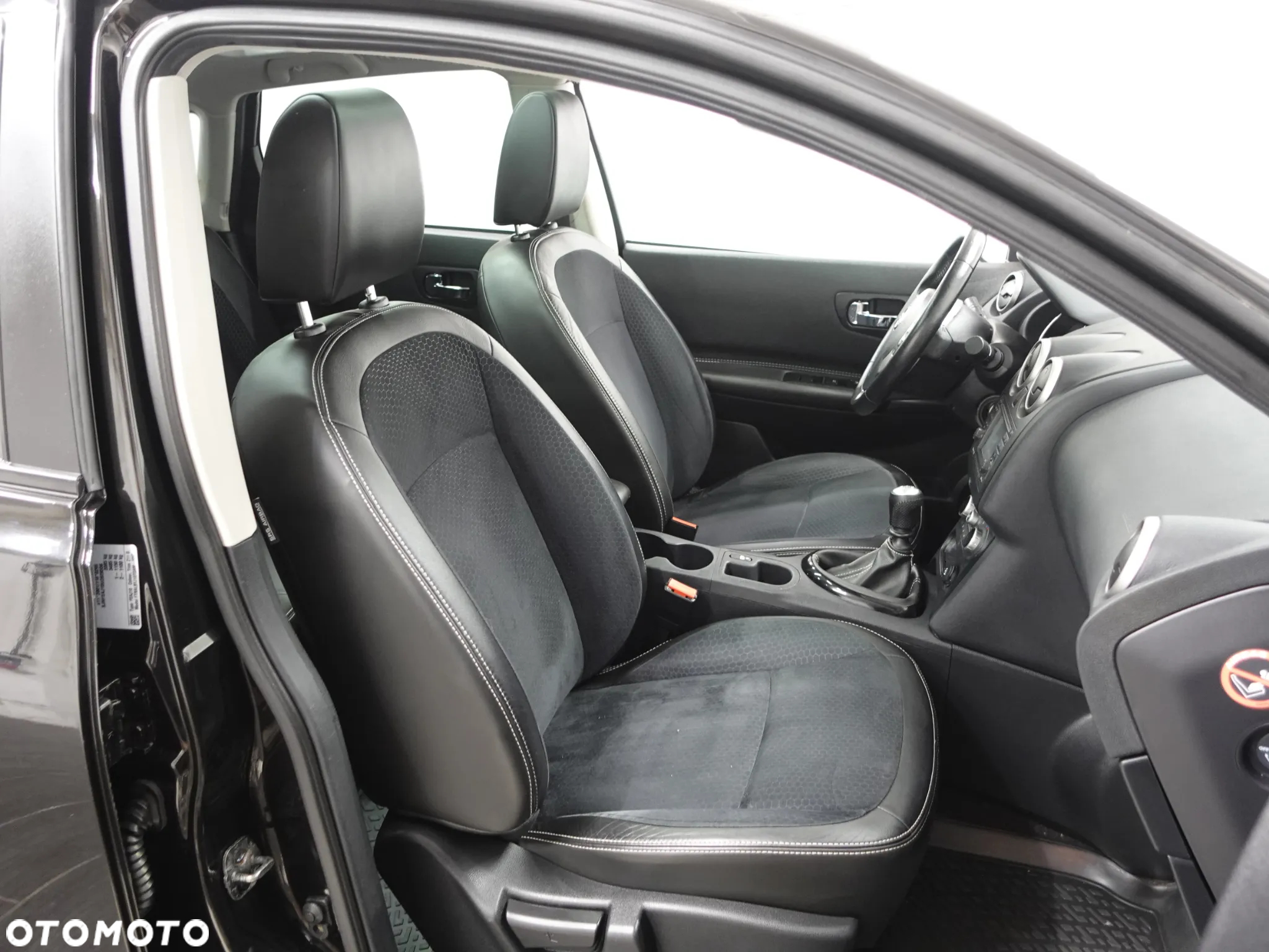Nissan Qashqai 1.6 dCi I-Way - 26