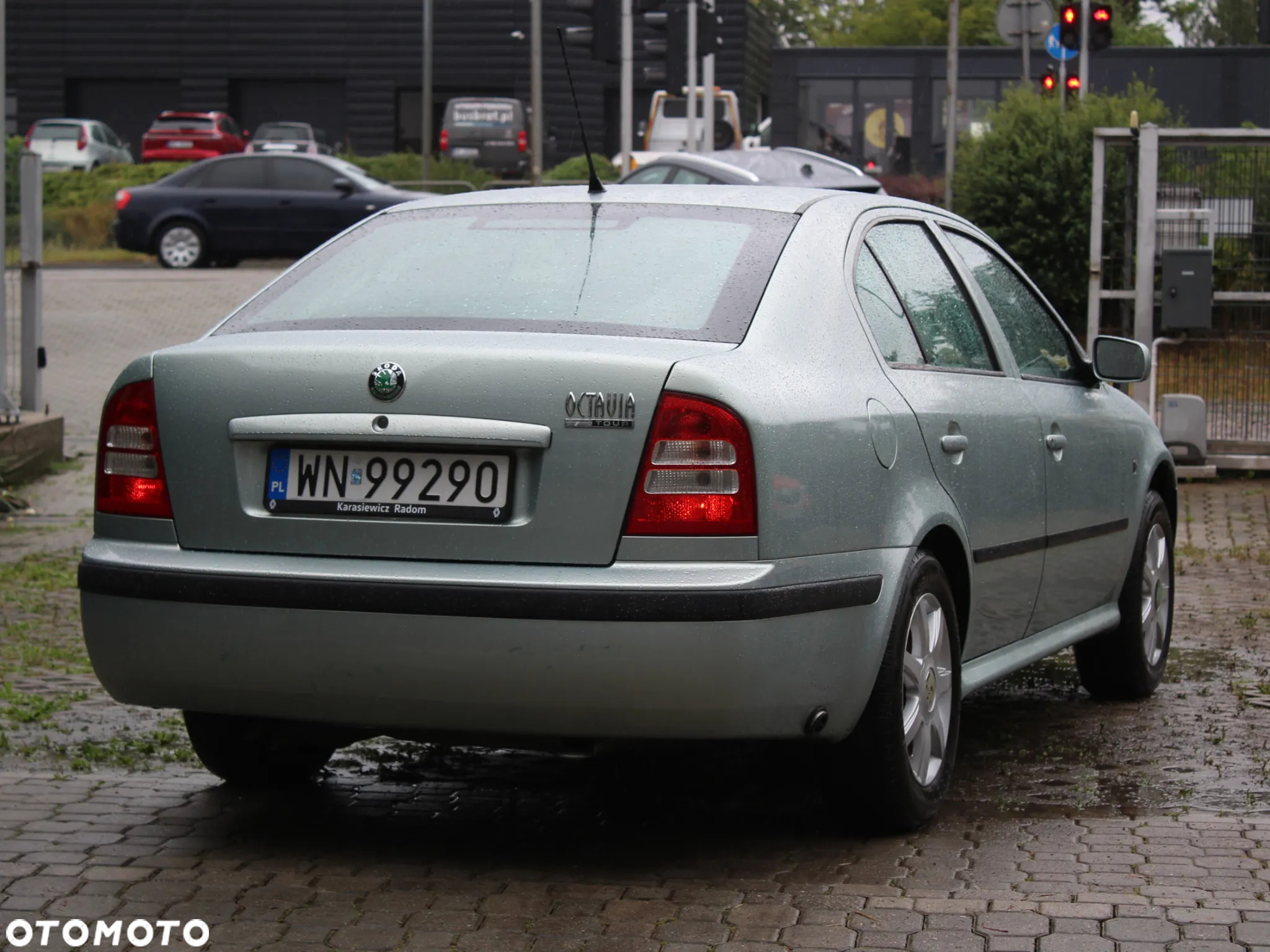 Skoda Octavia 1.6 Tour - 14