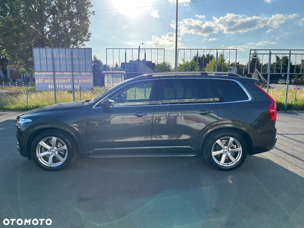 Volvo XC 90 - 8