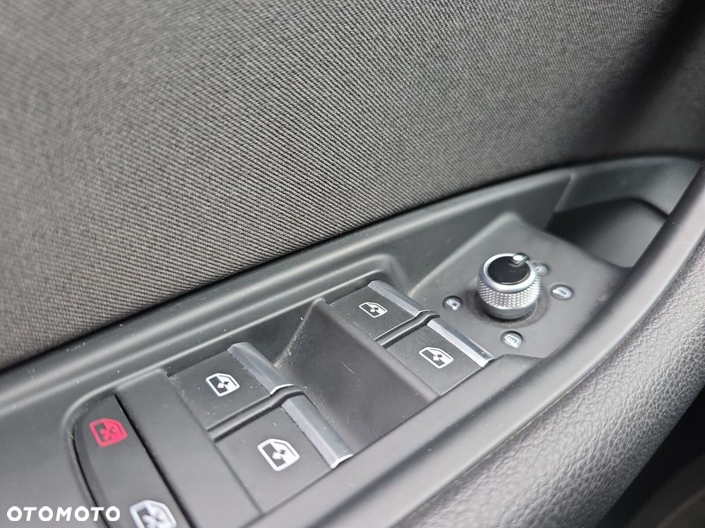 Audi A4 Avant 35 TFSI mHEV S tronic - 11