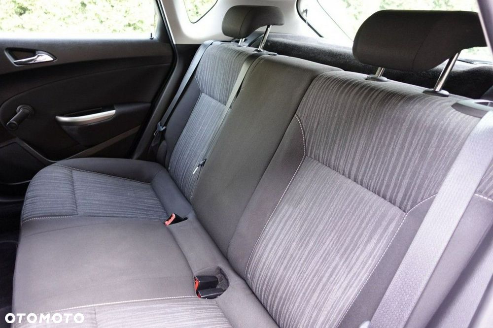 Opel Astra - 16