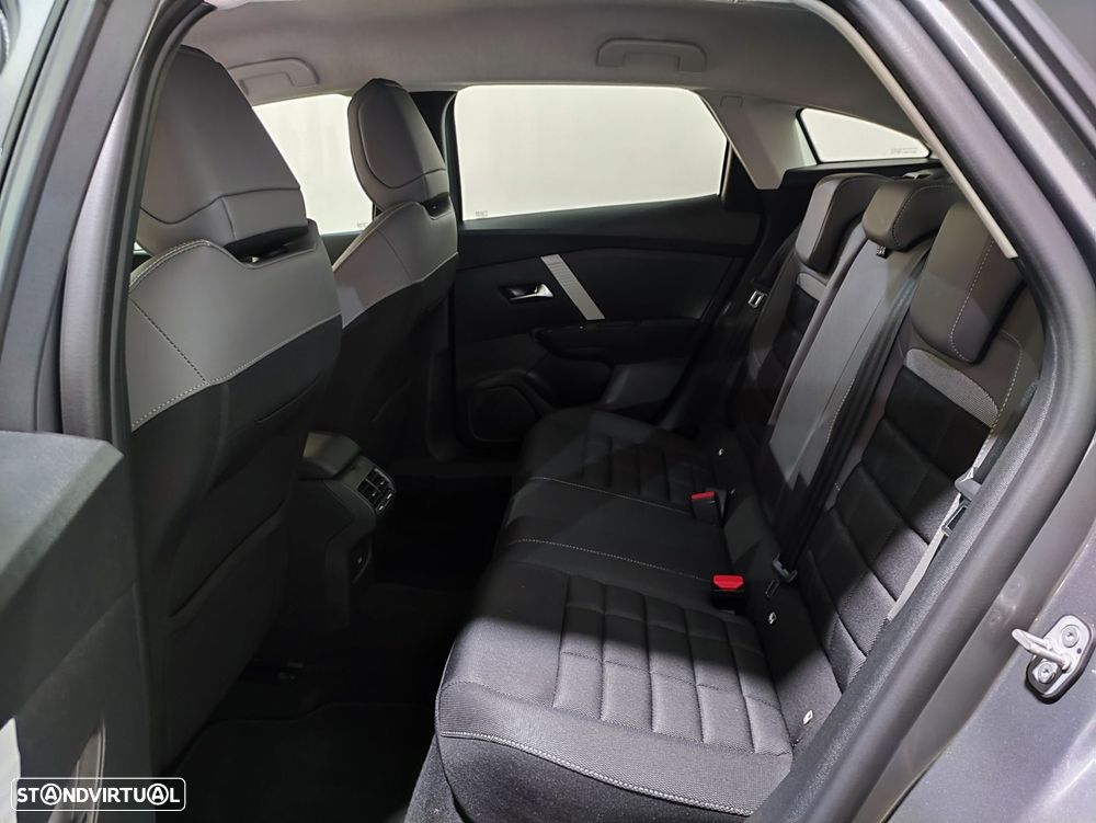 Citroën C4 1.2 Hybrid Plus e-DSC6 - 26