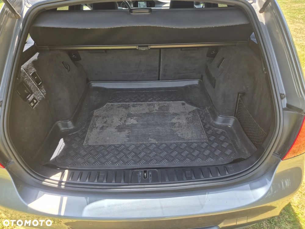 BMW Seria 3 318d - 10