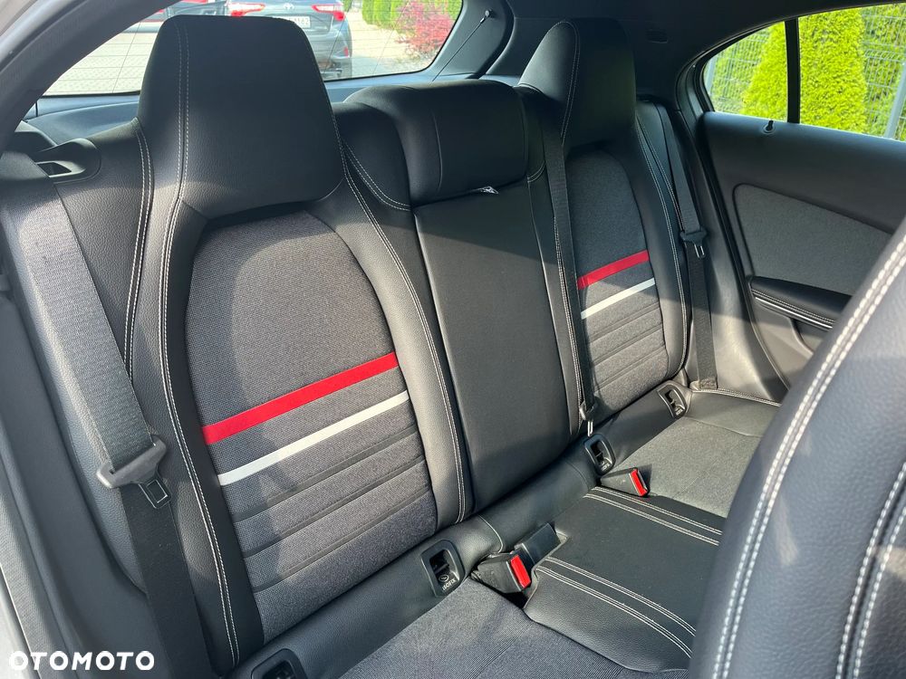 Mercedes-Benz Klasa A 180 Activity Edition - 13