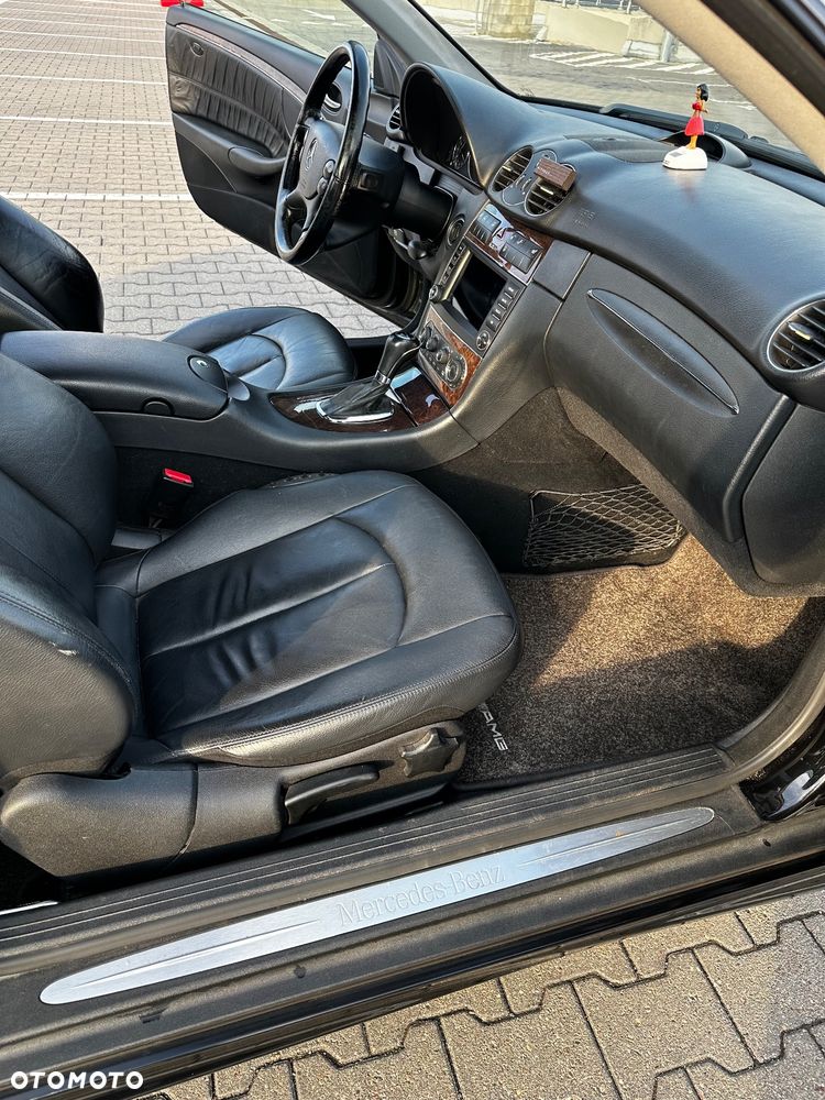 Mercedes-Benz CLK - 27