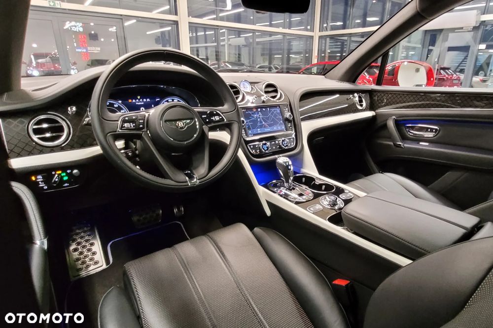 Bentley Bentayga - 22