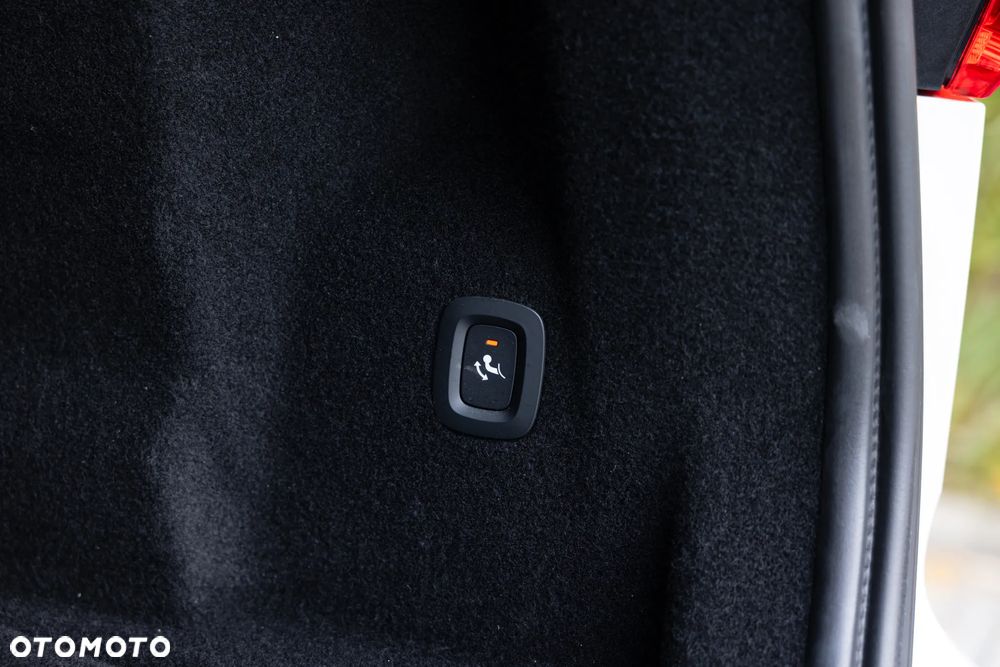 Volvo XC 60 T8 Plug-In Hybrid AWD Polestar Engineered - 25