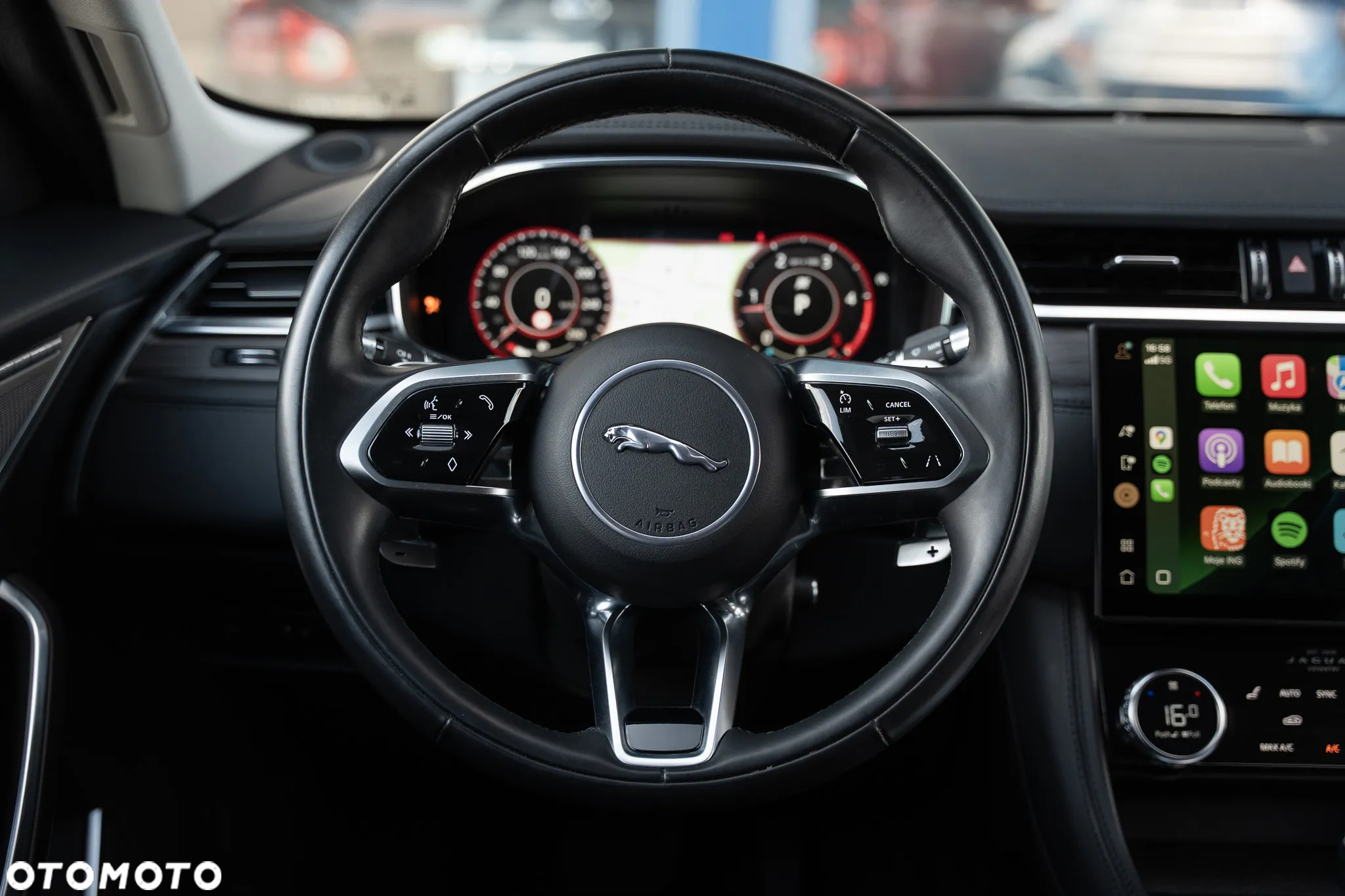Jaguar F-Pace D200 AWD R-Dynamic HSE - 27