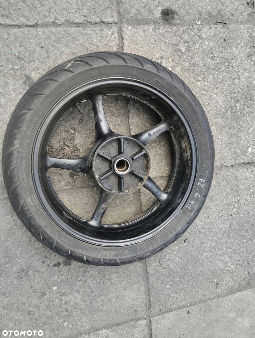 YAMAHA FZ6 FAZER 600 04-09 KOŁO OPONA FELGA TYŁ 180/55/17 - 2