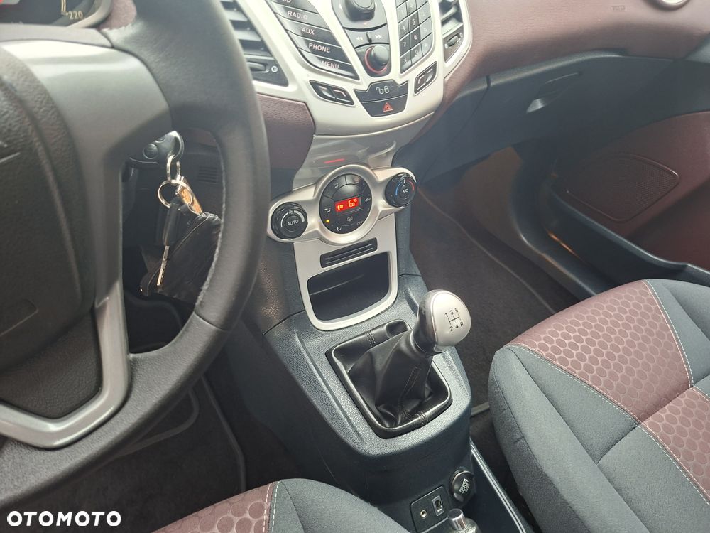 Ford Fiesta 1.25 Titanium - 14