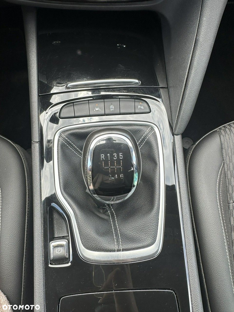 Opel Insignia - 18