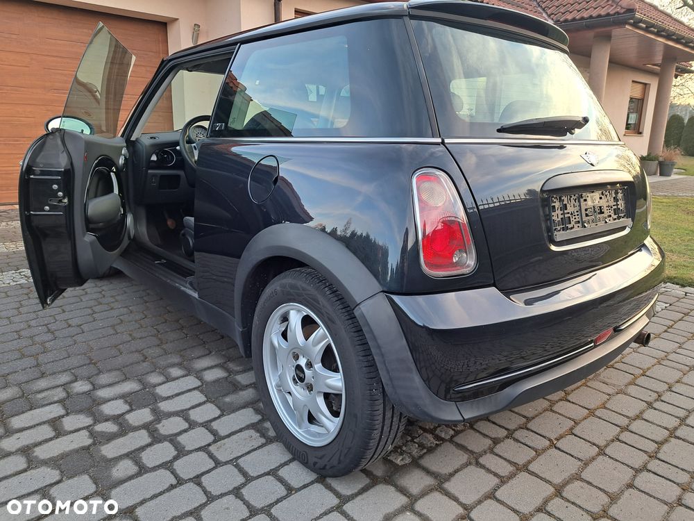 MINI ONE Seven - 30