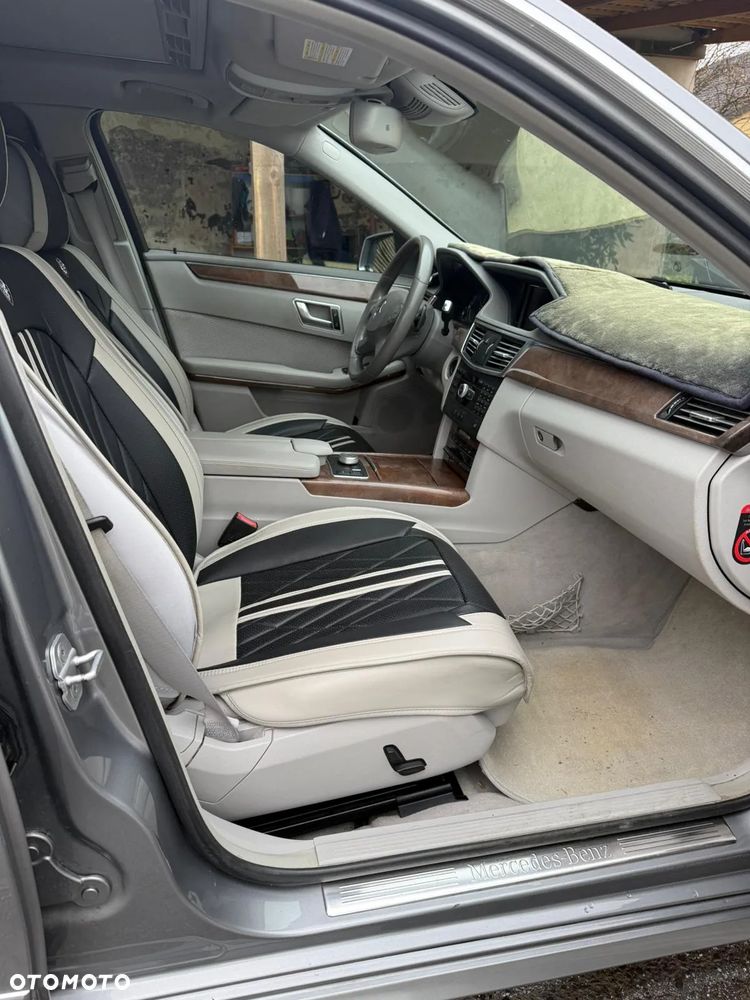 Mercedes-Benz Klasa E ver-300-bluetec-7g--tronic-elegance - 14