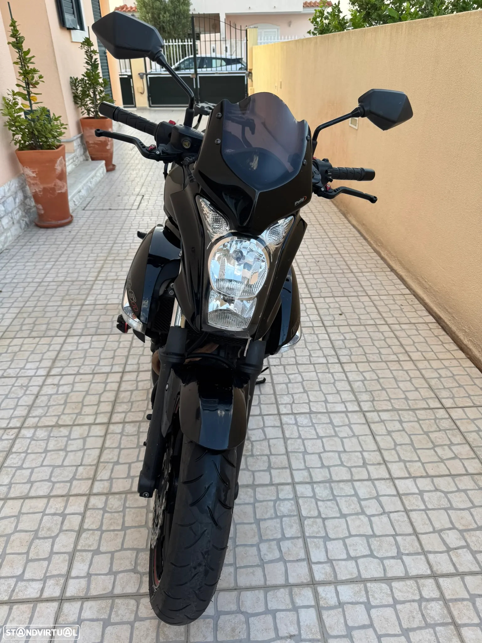 Kawasaki ER ER-6N - 2