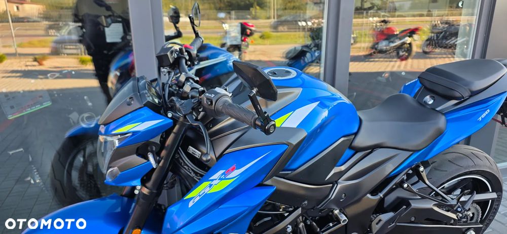 Suzuki GSX - 40