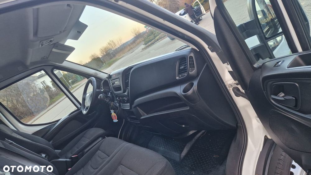 Iveco DAILY 35-130 - 14