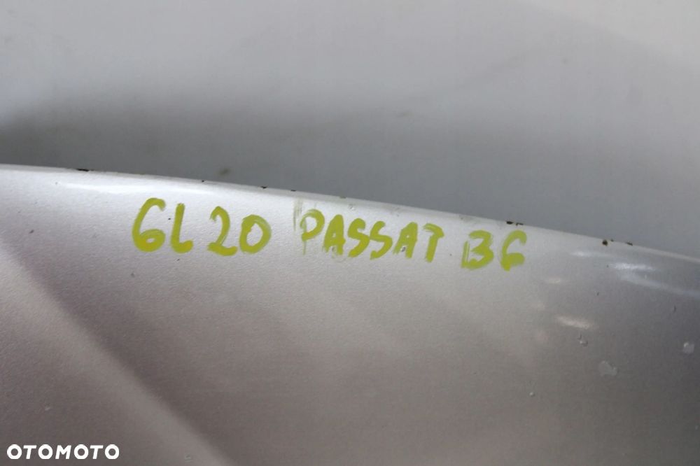 VOLKSWAGEN VW PASSAT B6 2005R- MASKA POKRYWA SILNIKA LA7W - KOD LAKIERU - 13
