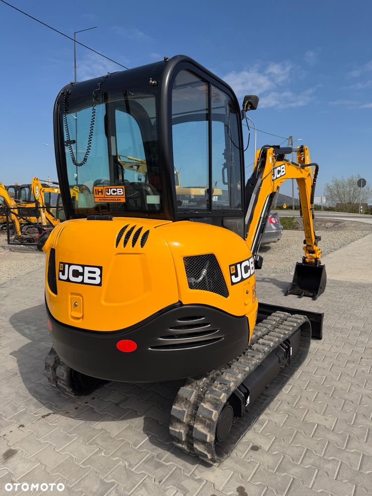 JCB 8026 - 1