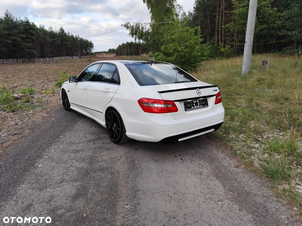 Mercedes-Benz Klasa E 500 4-Matic Avantgarde - 2