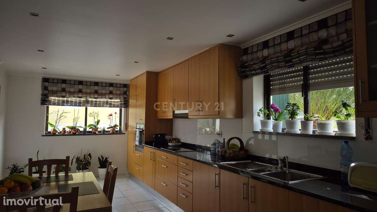 Espetacular Moradia T4 com Jardim e Vista Panorâmica em Pombal - Grande imagem: 3/23