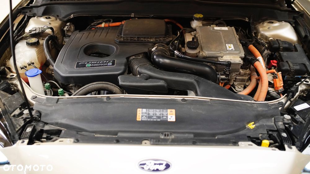 Ford Fusion - 30