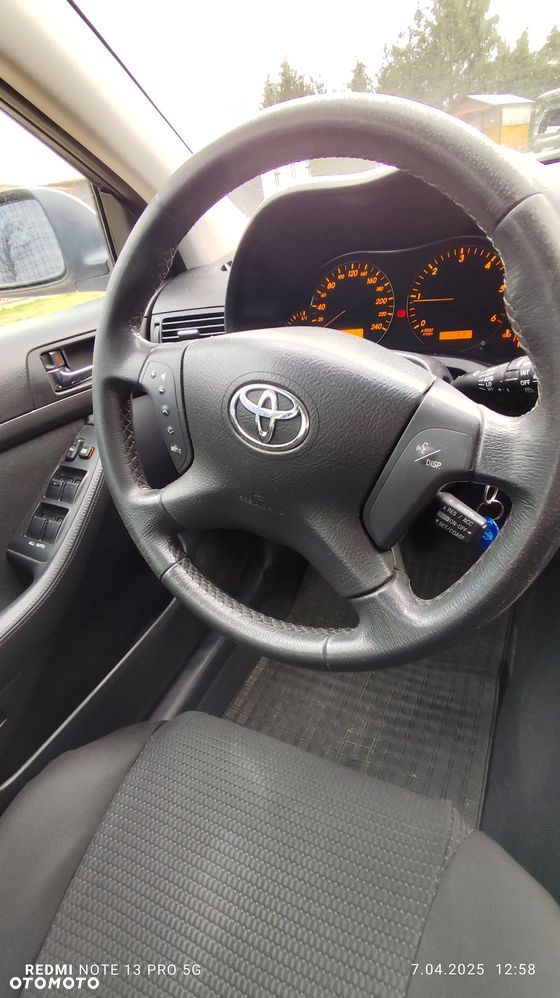 Toyota Avensis 2.2 D-CAT Team - 8