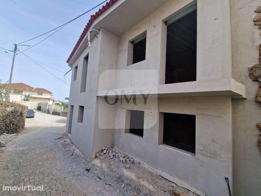 Em Construção, Moradia T3 às piscinas municipais em Alijó - Grande imagem: 4/22