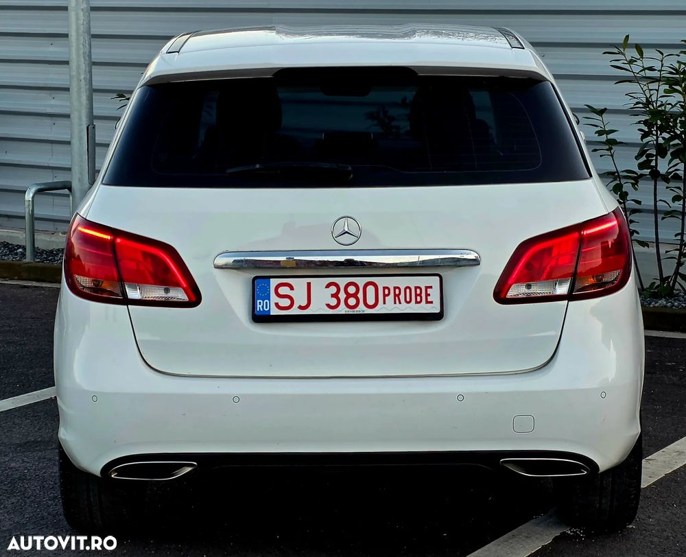 Mercedes-Benz B 220 - 8