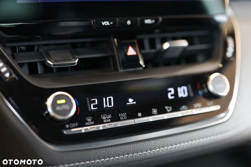 Toyota Corolla 2.0 Hybrid GR Sport Dynamic - 38