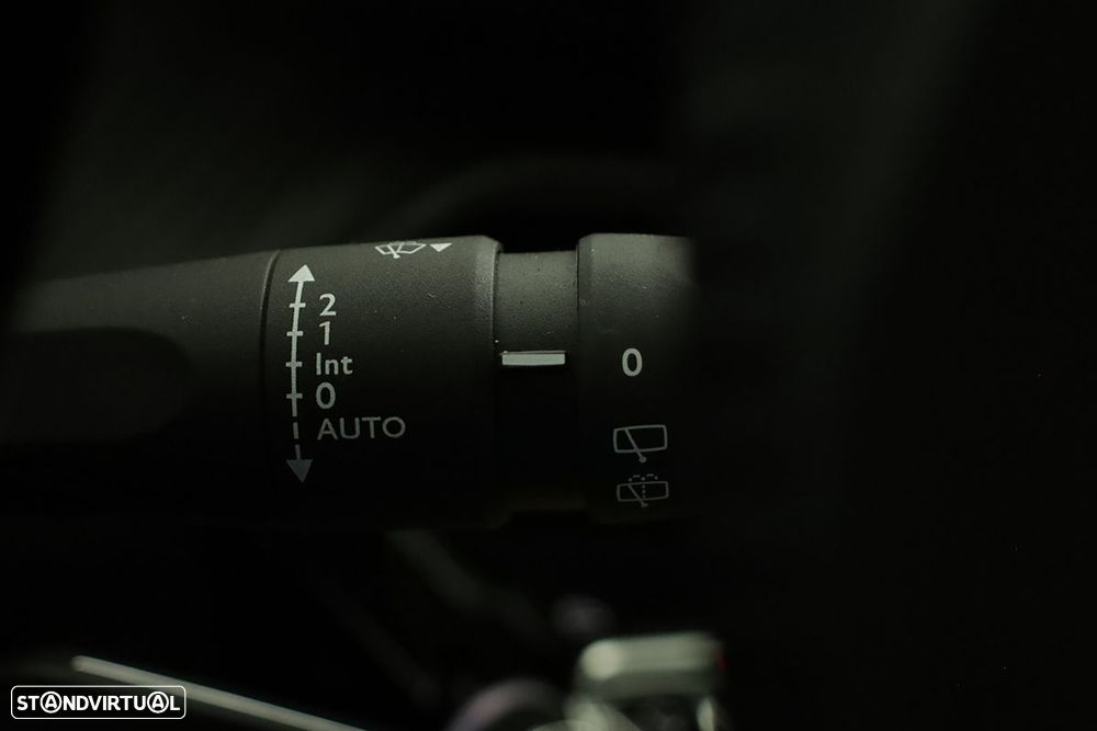 Peugeot 2008 1.2 PureTech Allure - 15