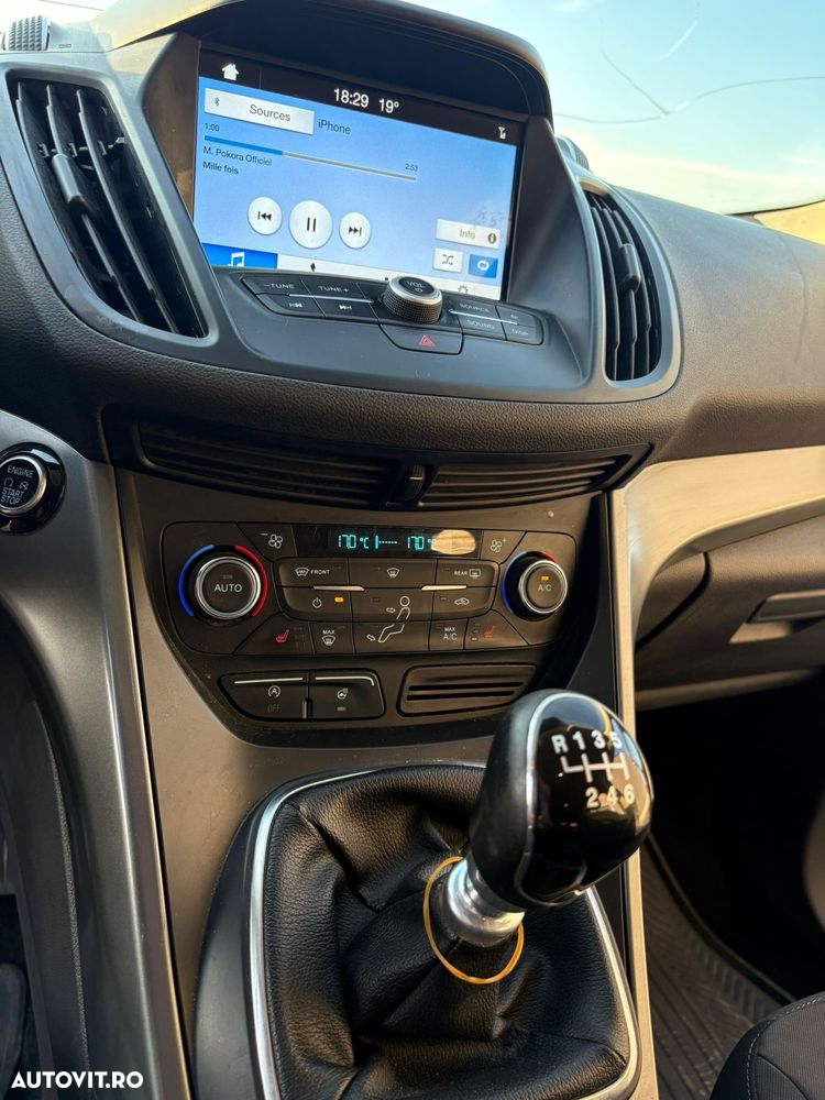 Ford Kuga 1.5 EcoBoost 2WD Trend - 10