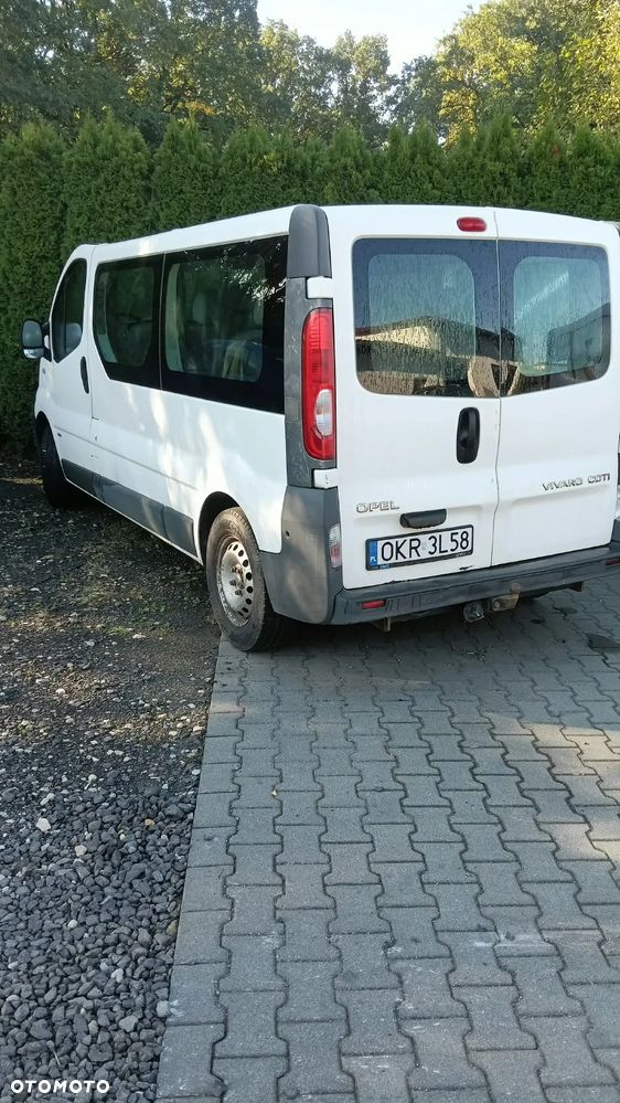 Opel Vivaro - 2