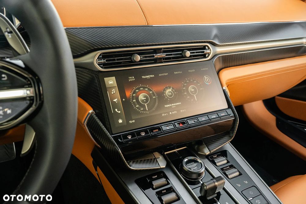 Aston Martin Vanquish - 17