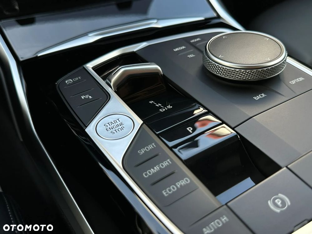 BMW Seria 3 320d xDrive mHEV sport - 25