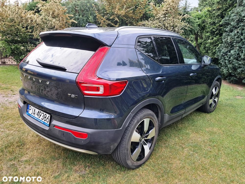 Volvo XC 40 T5 AWD Momentum - 8