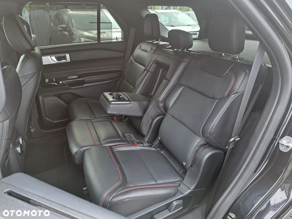 Ford Explorer 3.0 EcoBoost PHEV 4WD ST-Line - 30