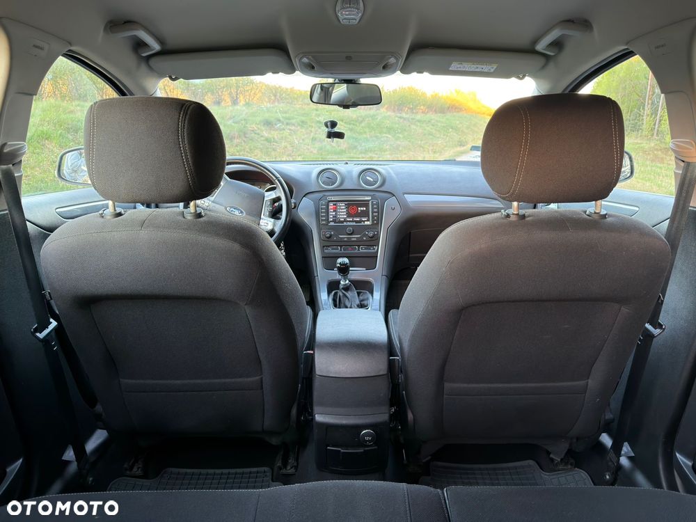 Ford Mondeo - 7