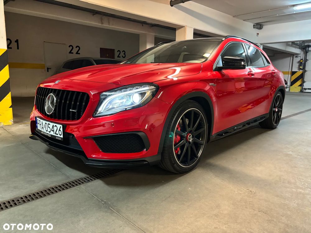 Mercedes-Benz GLA AMG 45 4-Matic - 12