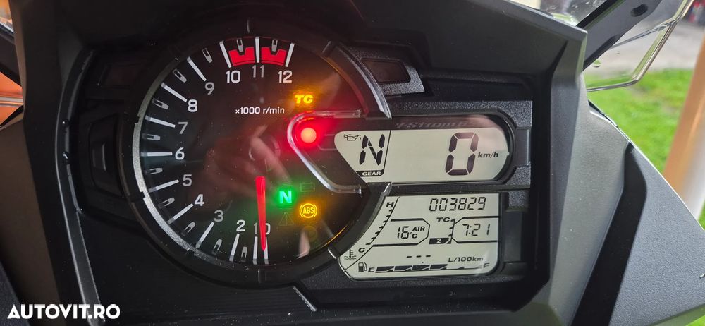 Suzuki DL 650XT V-Strom - 4