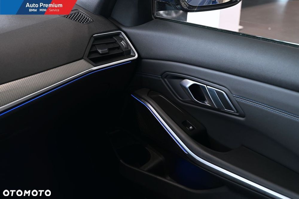 BMW Seria 3 318i M Sport - 18