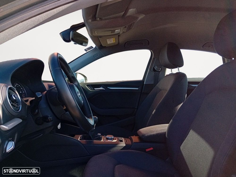 Audi A3 Limousine 1.6 TDI Sport - 9